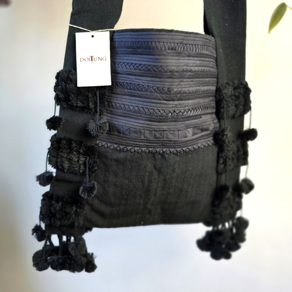 NWT Bohemian Tassel DoiTung Black Textured Crossbody Bag